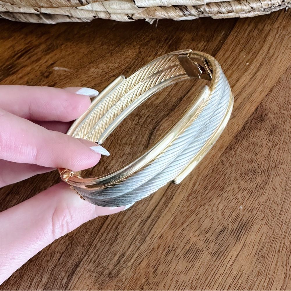 Vintage Gold and Silver Tone Bracelet - Picture 7 of 8